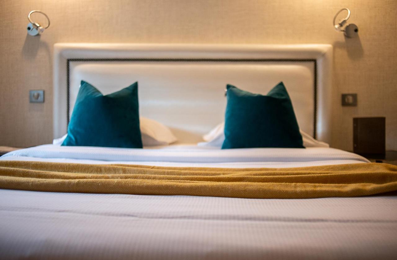 Hotel Le Griffon D'Or بور أو بريس المظهر الخارجي الصورة